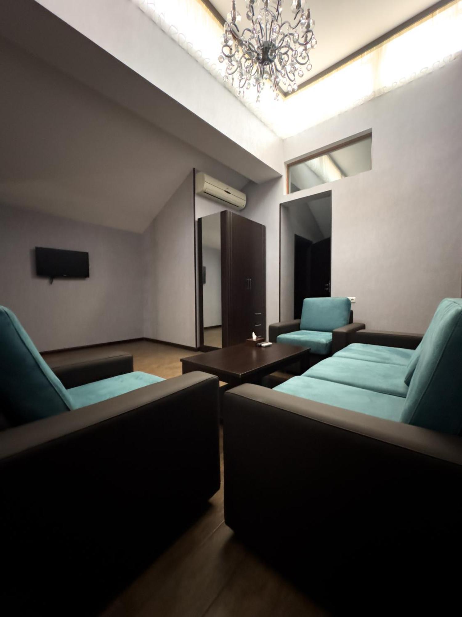 Eridana Hotel Yerevan Exterior photo