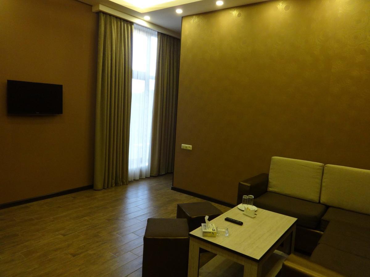 Eridana Hotel Yerevan Exterior photo
